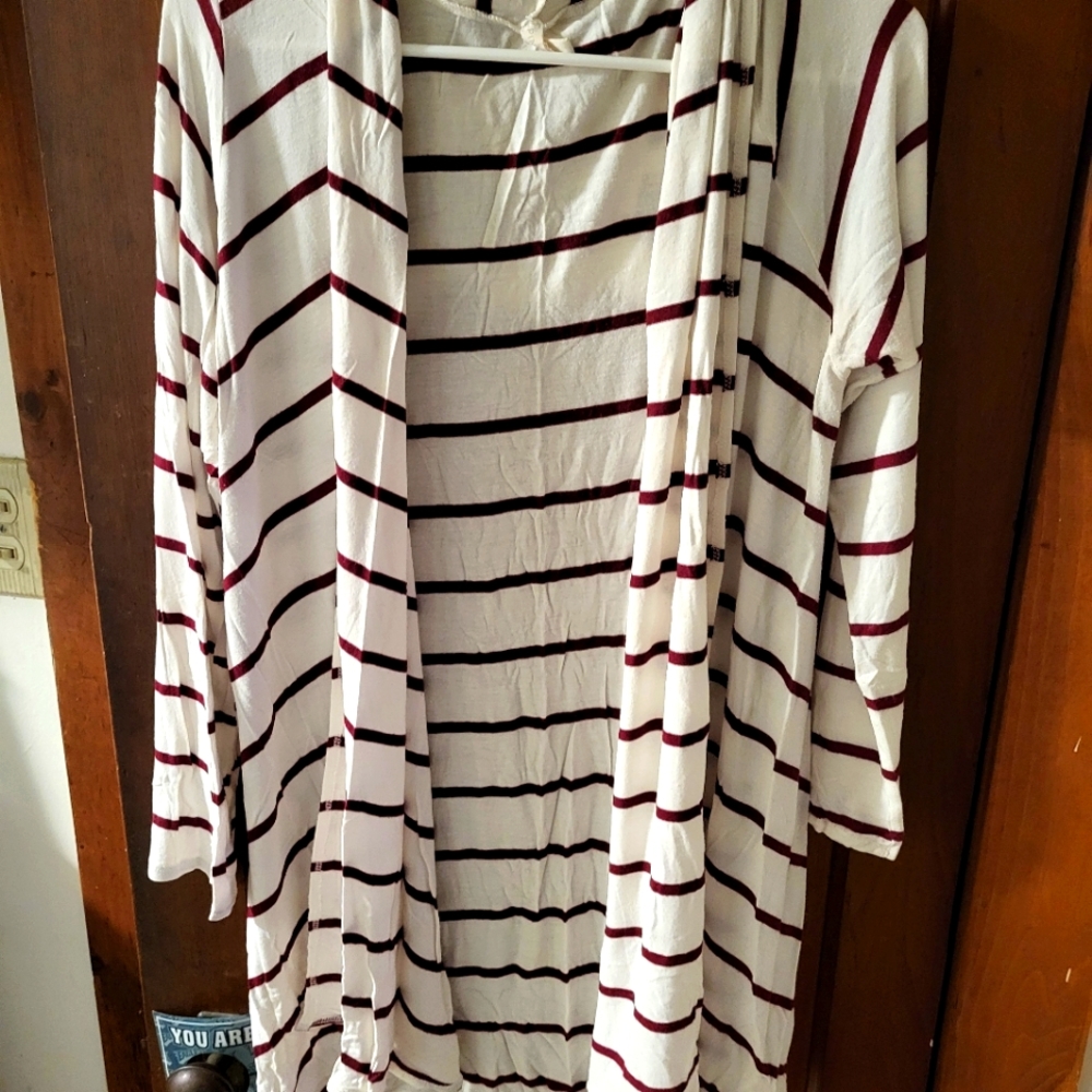 Lightweight women's cardigan large/xl.